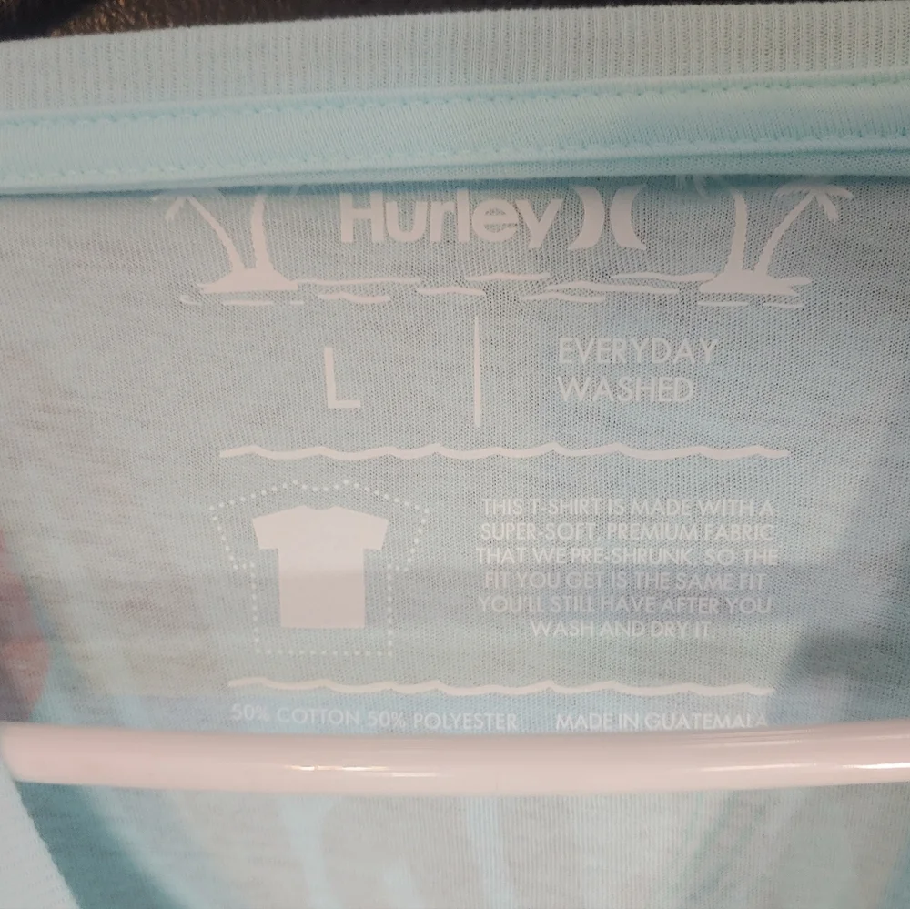 Hurley tee shirt Men's BNWT - Picture 6 of 9